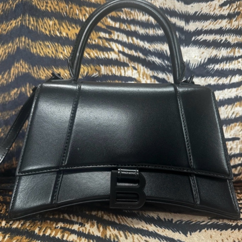 Elegant Black Handbag